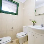 Vivienda Con Piscina En *