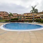 Vivienda Con Piscina En Apartment
