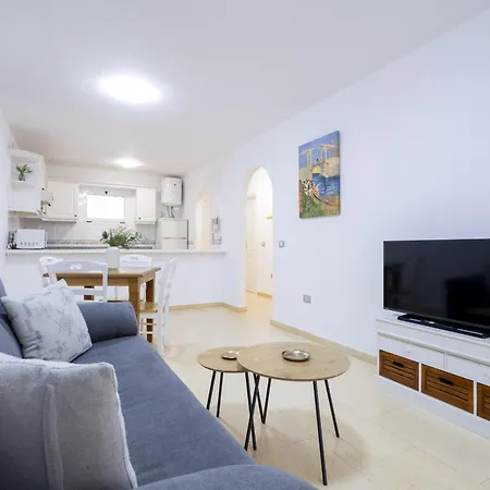 Apartment Vivienda Con Piscina En *