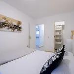 Vivienda Con Piscina En * 拉克鲁斯