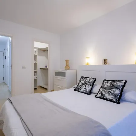 아파트 Vivienda Con Piscina En