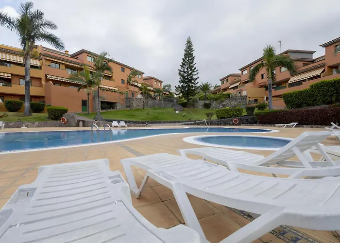 شقة Vivienda Con Piscina En