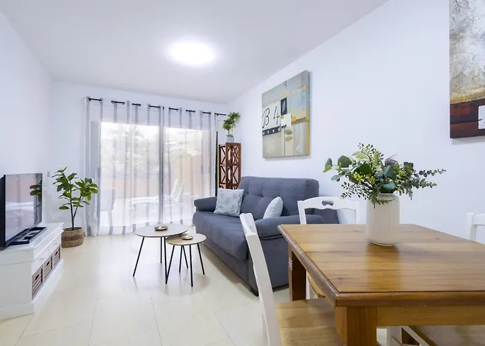 Vivienda Con Piscina En