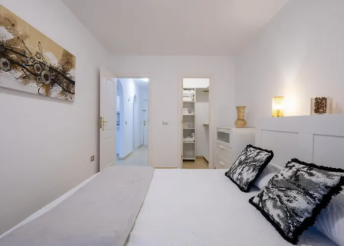 Vivienda Con Piscina En * بويرتو ذي لا كروز