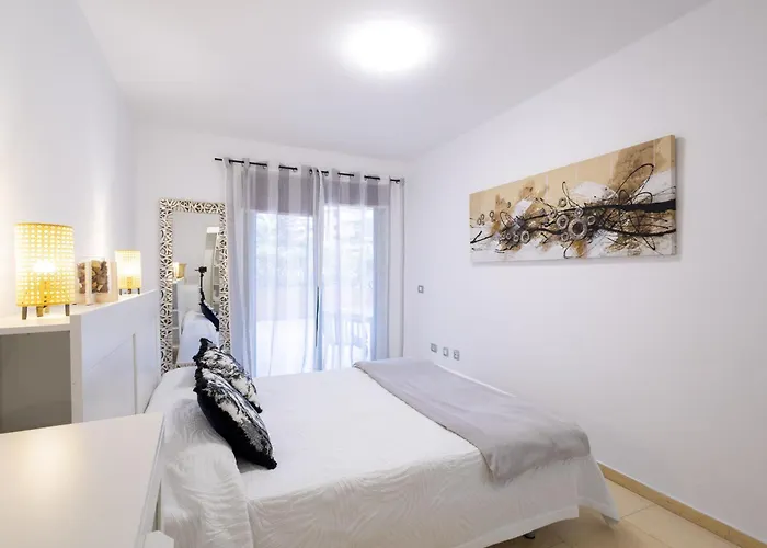 Vivienda Con Piscina En شقة