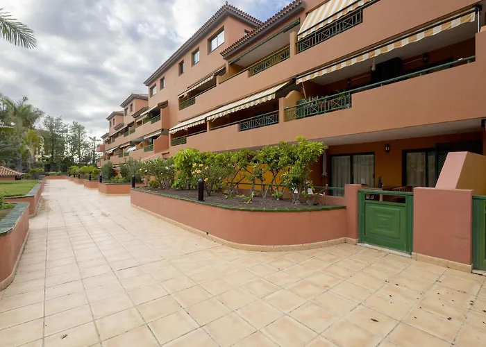 Vivienda Con Piscina En 公寓 *