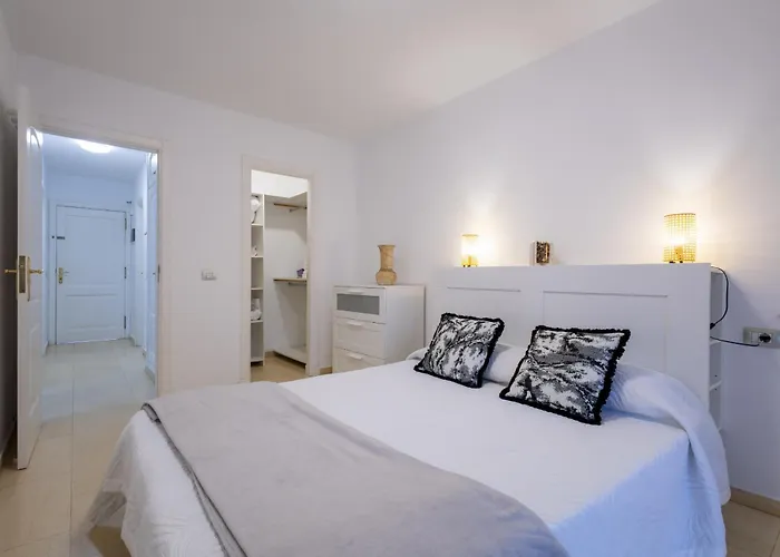 شقة Vivienda Con Piscina En