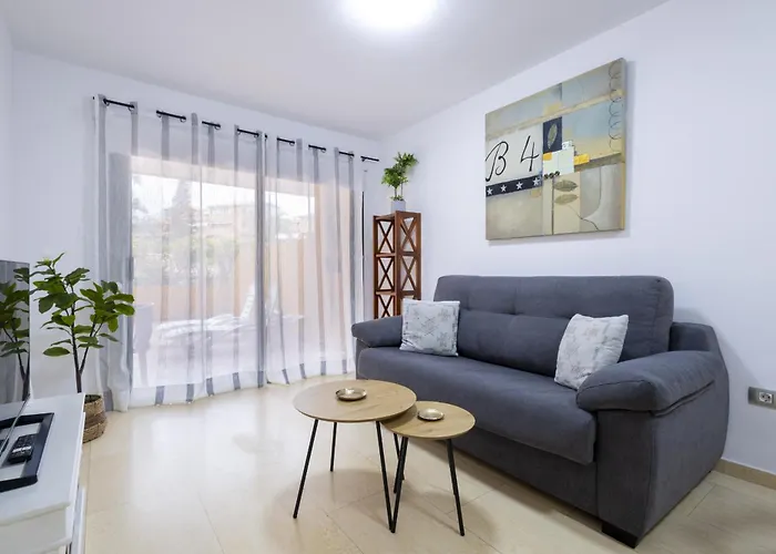 Vivienda Con Piscina En